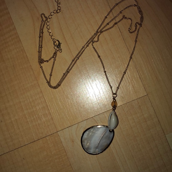 mahina Jewelry Shell Necklace And Bracelet Set Poshmark